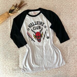 Stranger Things Hellfire Club Men’s Raglan Shirt Size Medium